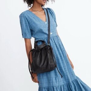 Madewell 2022 The Piazza Black Leather Gathered Drawstring Crossbody Purse.